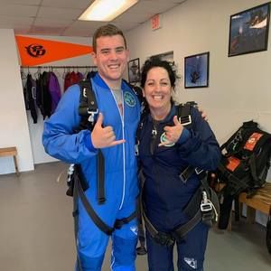 Meet your Posher, Gregory